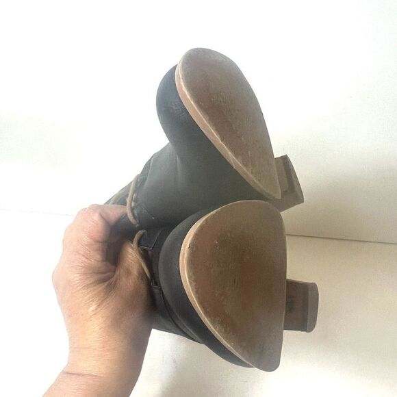 Steve Madden Womens Booties Ankle Black Faux Leather Size 9.5M High Heel Lace Up - Picture 7 of 11